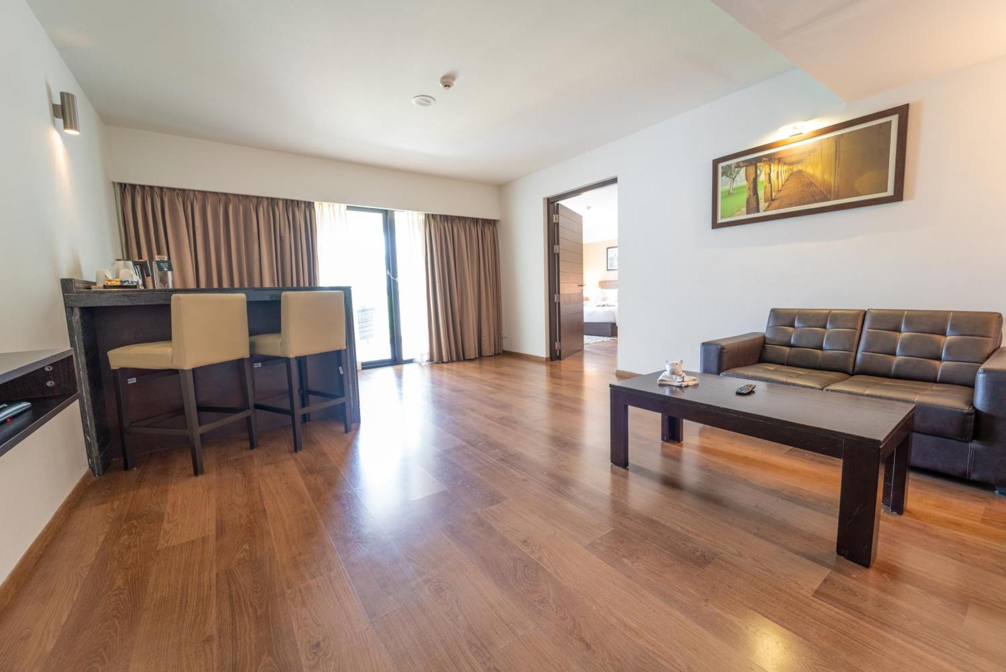 Resort Signature Club