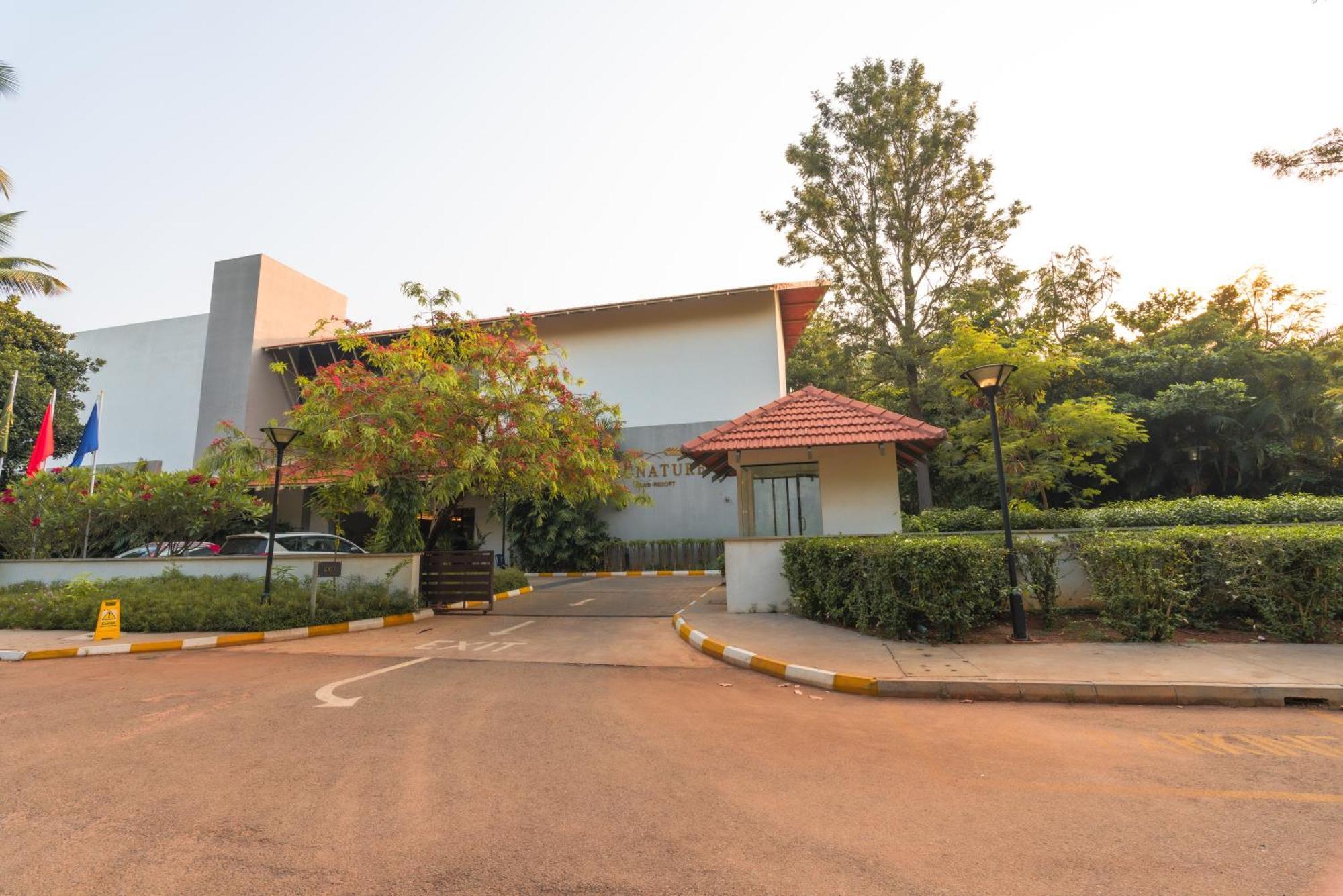 Signature Club Devanahalli