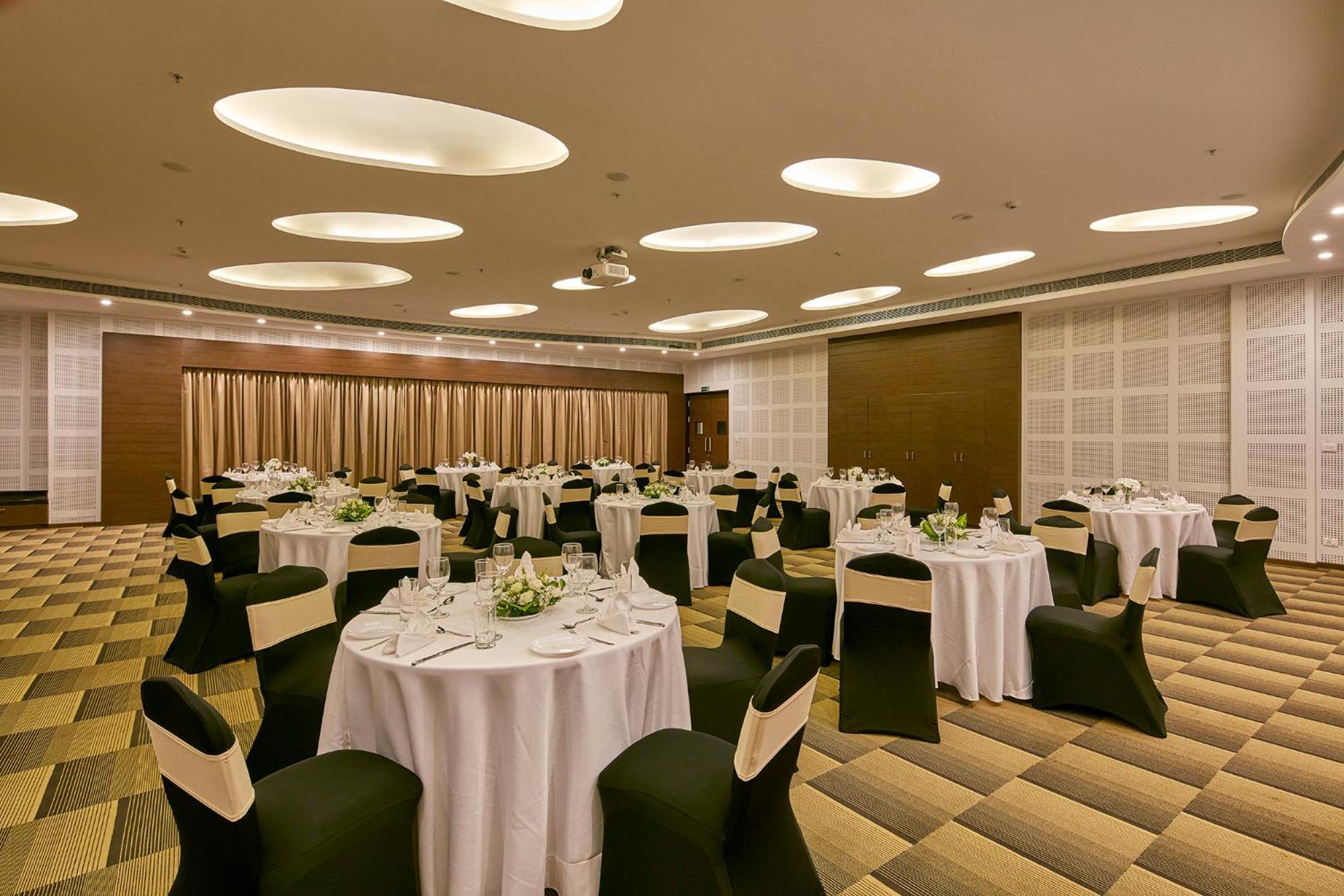 Signature Club Resort 4*